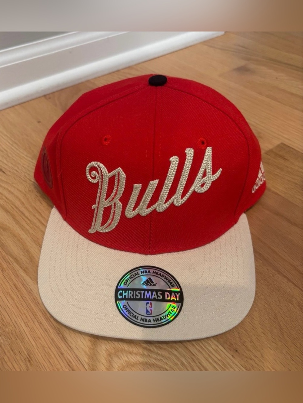NEW! Chicago Bulls Adidas Snapback Hat